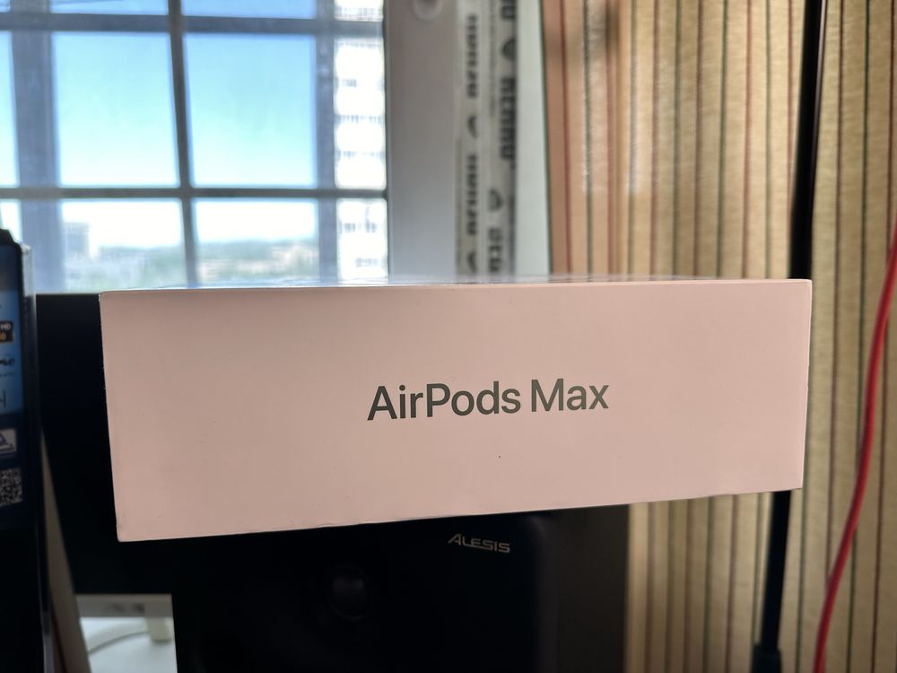 Apple AirPods Max