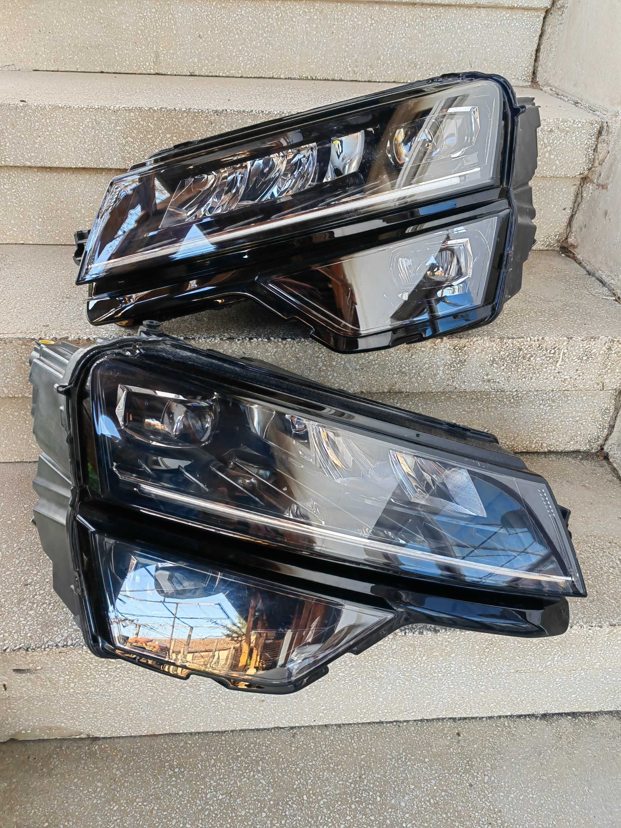 Фарове Skoda Karoq FULL LED/Фар Skoda Karoq оборудвани Оригинални