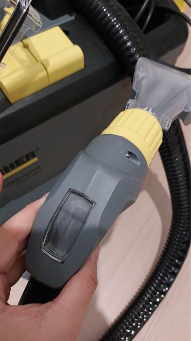 Моющий пылесос Karcher Puzzi 10/1