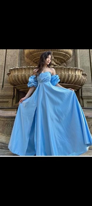 Продаются вечерние платья по очень выгодным ценам!
Стильные, нарядные,