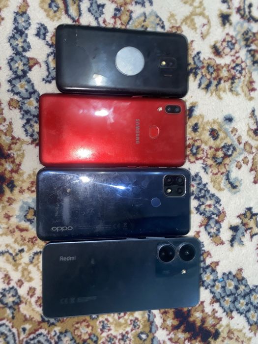 4 телефона не рабочих продам