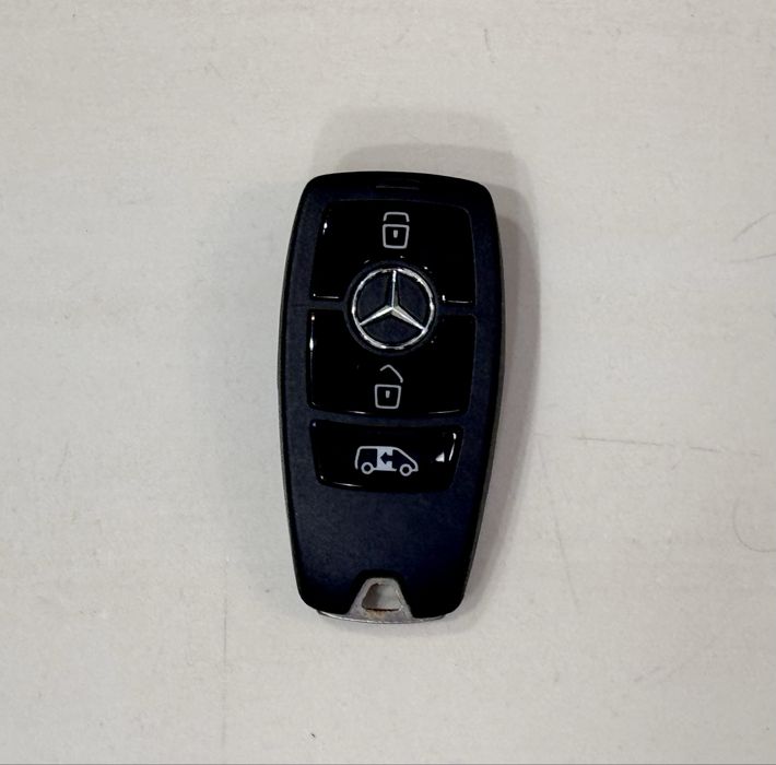 Контактен ключ  за Mercedes Sprinter Keyless оригинален с платка