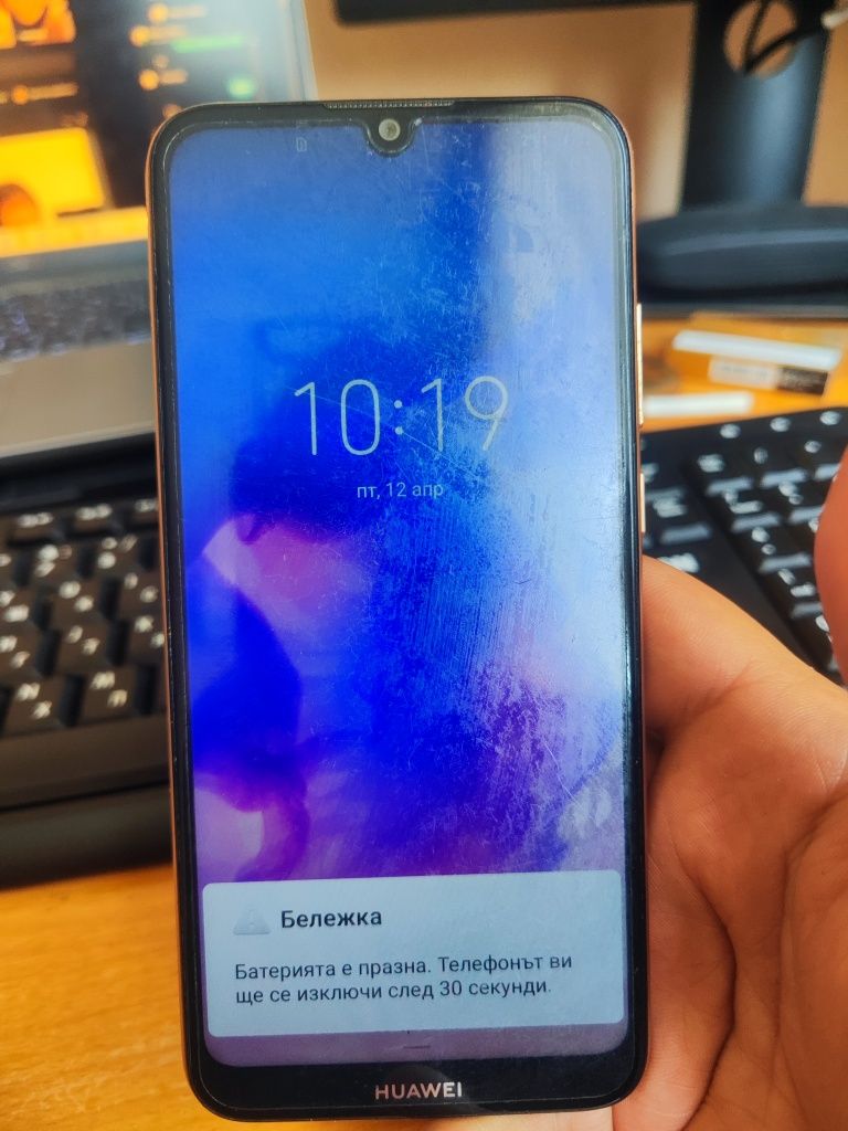 Huawei Y6 2019 - перфектен