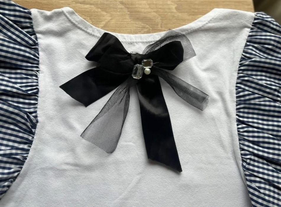 Brosa neagra handmade