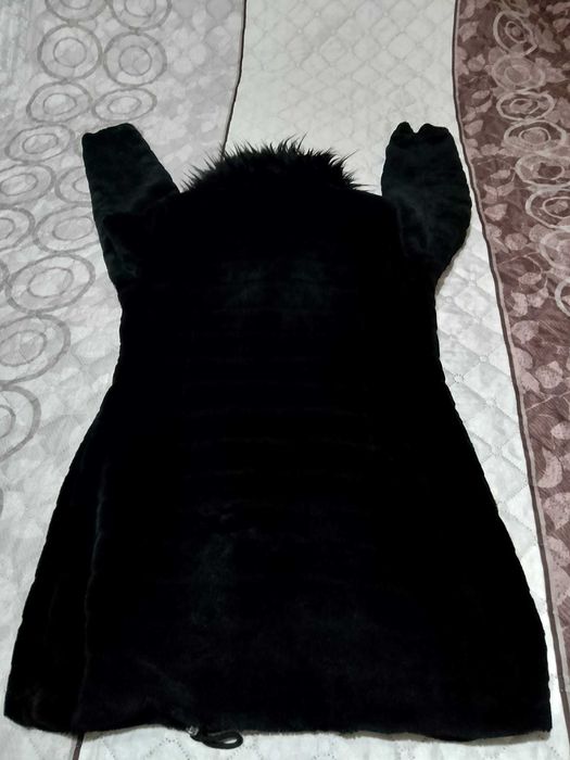 Дамско дълго пухено яке с яка с косъм