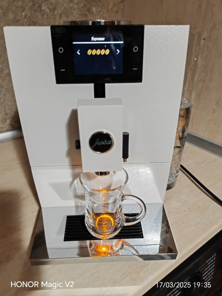 Jura ena 8 capuchino