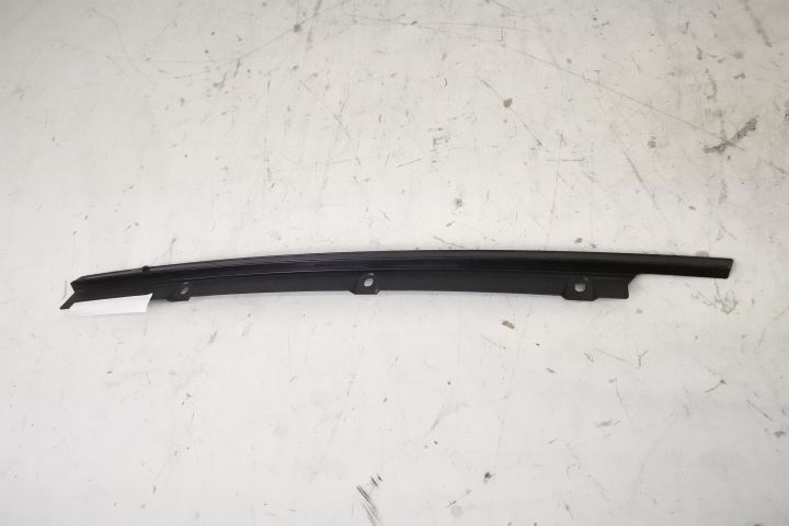 Поршe Каен / Porsche Cayenne [ - ] Оригинален десен B стълб декоративе