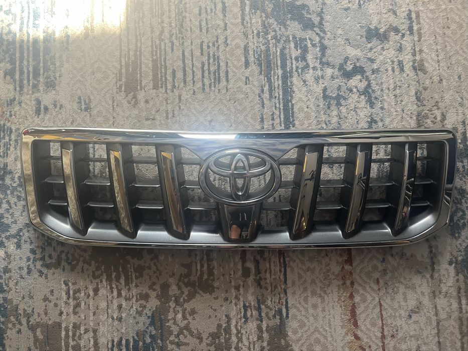 Решетка радиатора на тойота прадо 120