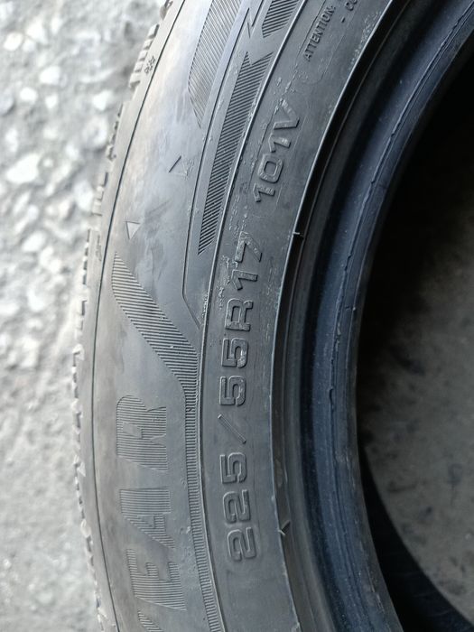 Зимни гуми -2023г./41с.-17цола-225/55-1бр.-130лв."GOOD YEAR"-като нови