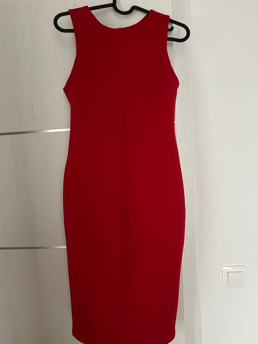 Рокля, официален