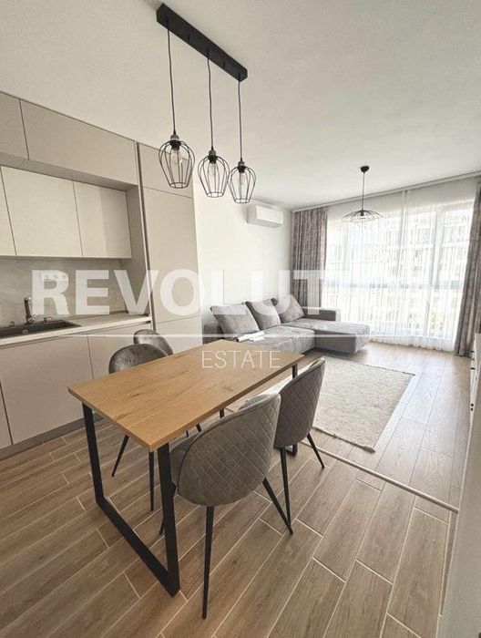 Дава се под наем Двустаен апартамент в Варна, Победа - 55 кв.м за 550 € - Снимка #1