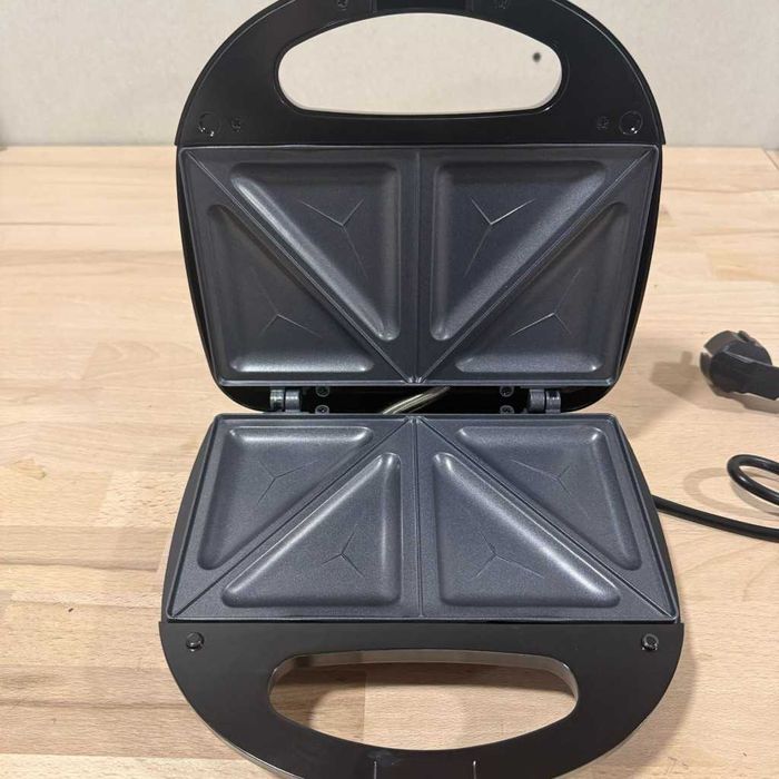 Уред за сандвичи