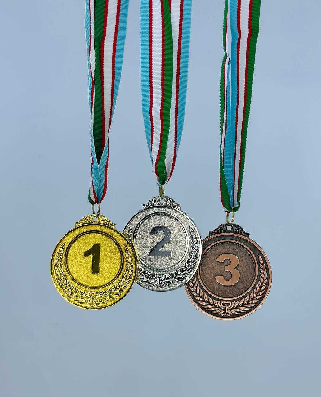 Medal O'zbekiston. O'zbekiston bo'ylab yetkazib berish!