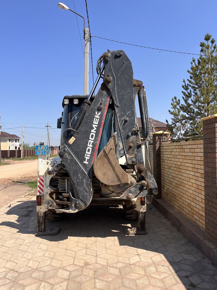 Трактор Hidromek 102В 3/1,