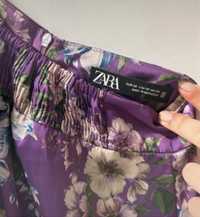 Fusta de satin Zara