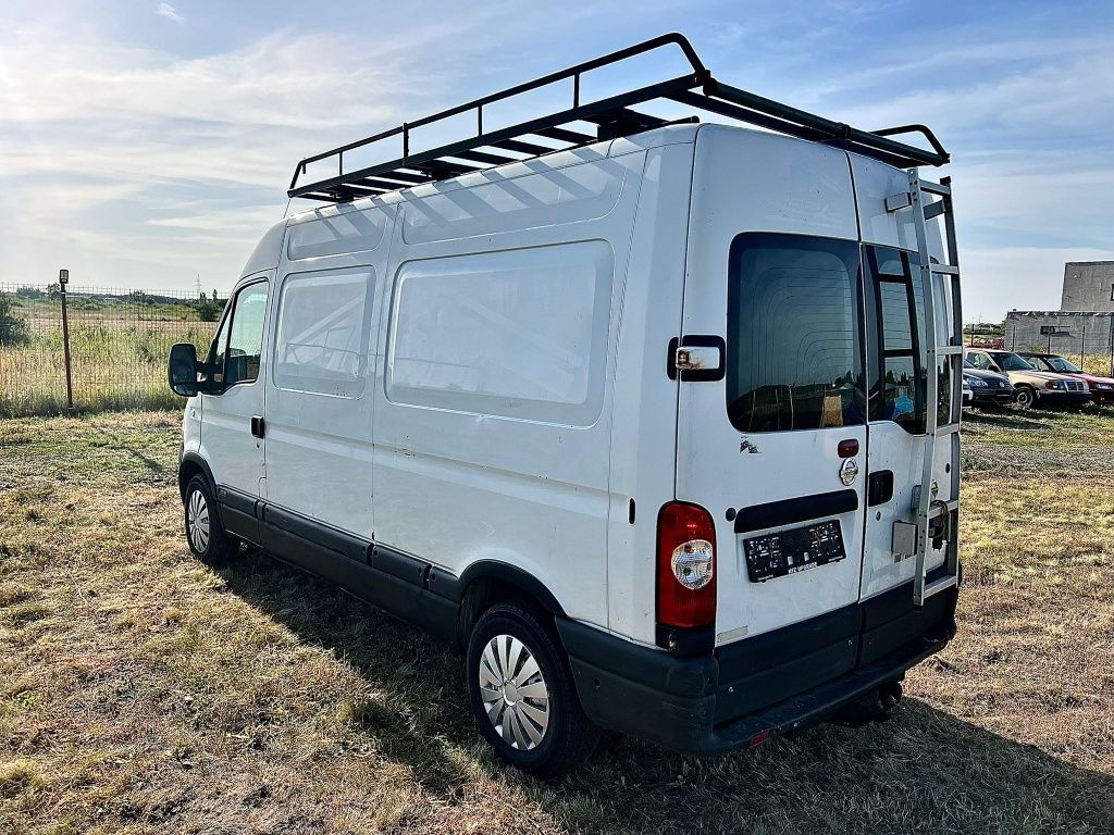 Nissan Interstar