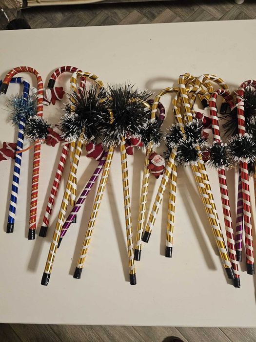 Vând en-gros bețe de Moș Nicolae – lucrate manual