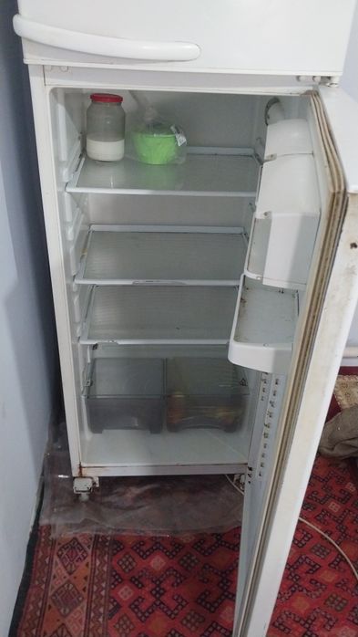Холодильник сатылады 25000 тг