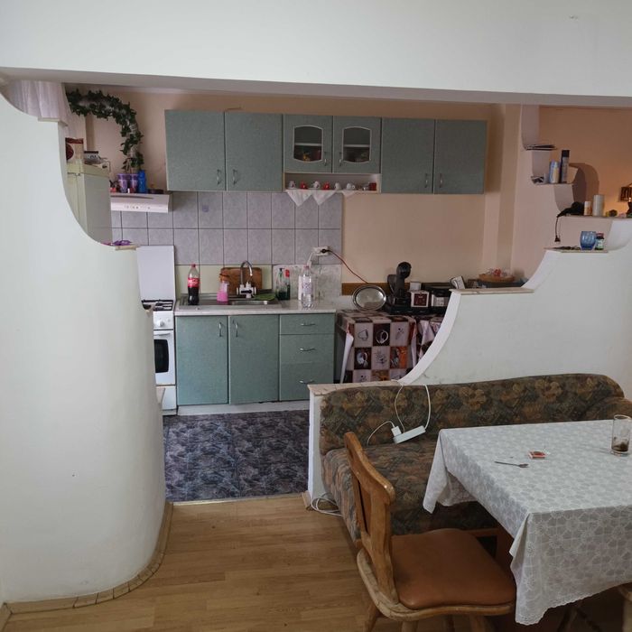 De vanzare apartament