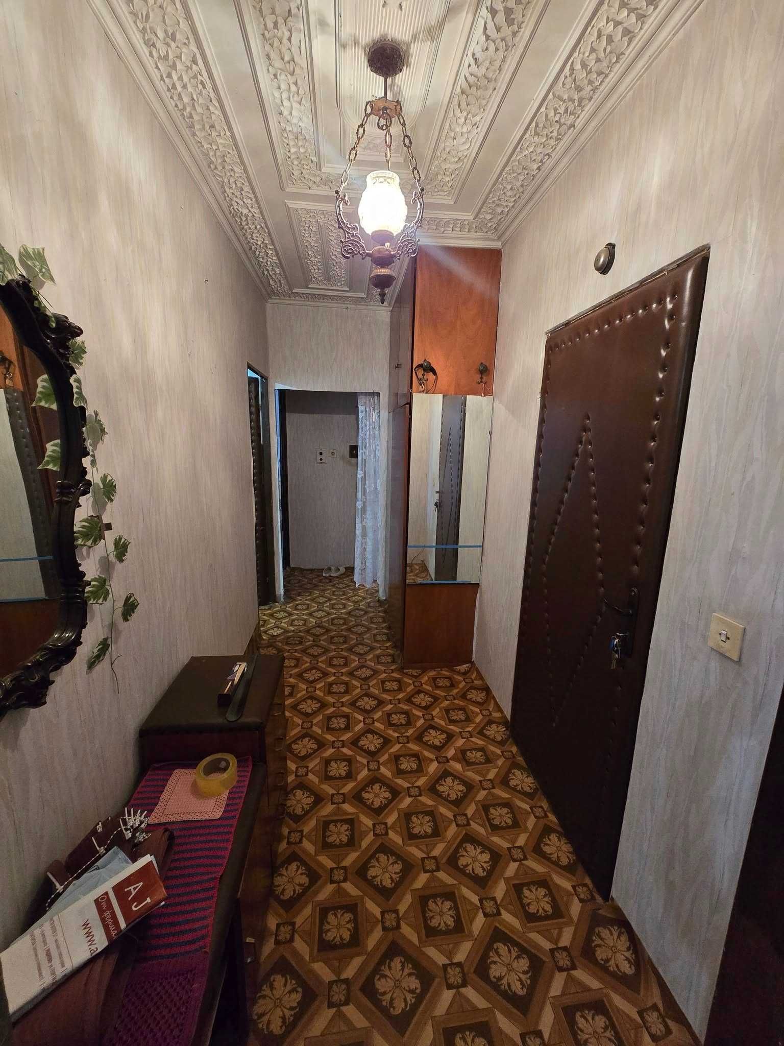 Тристаен апартамент