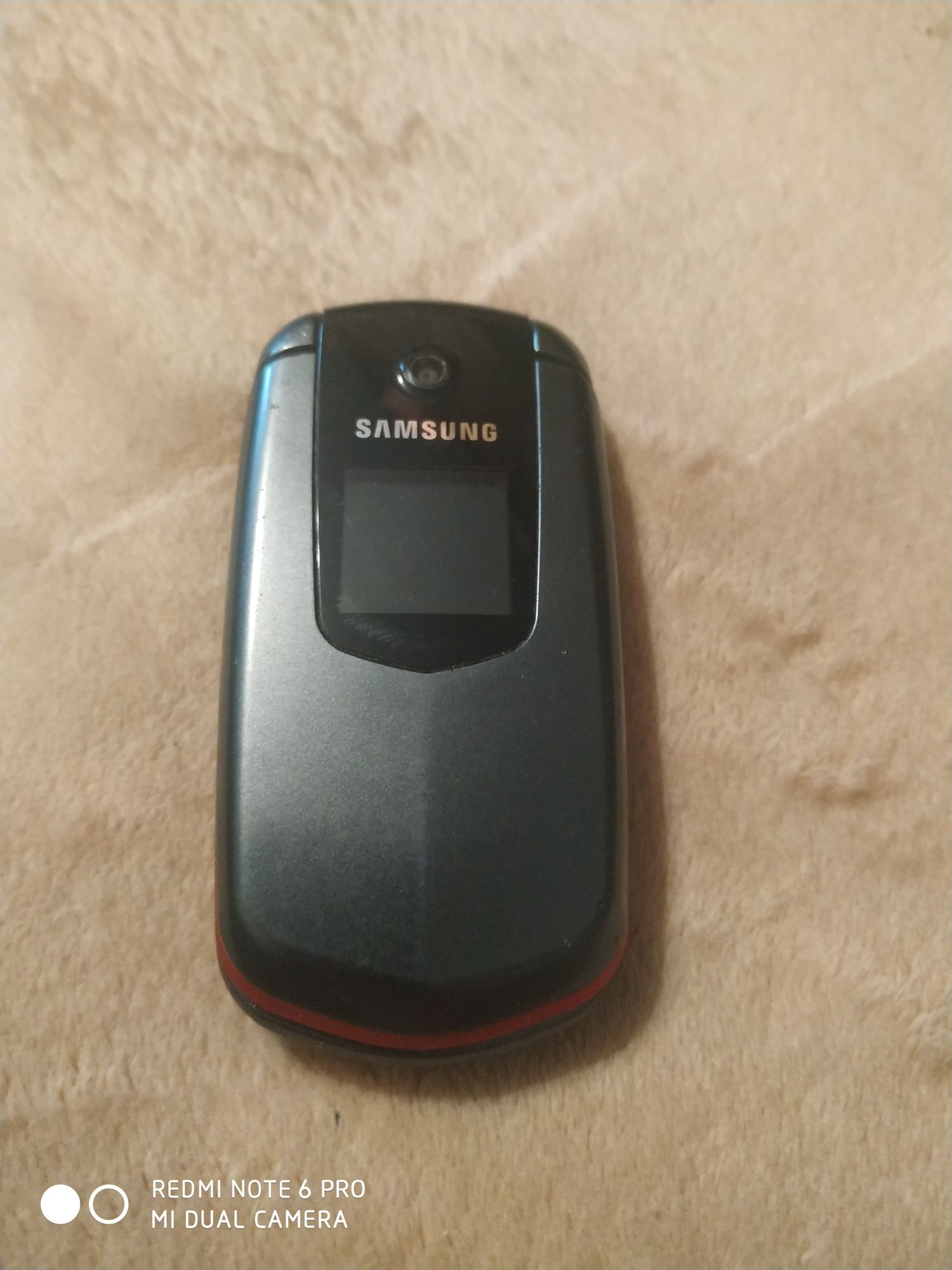 Samsung cu clapetă pt piese