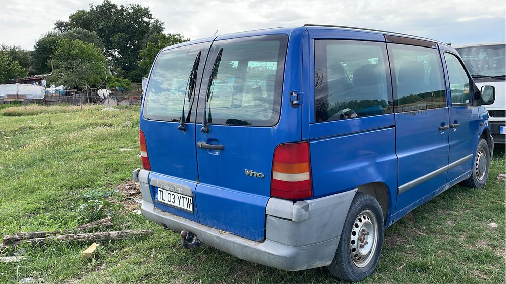 Vand mercedes vito pentru piese întreg