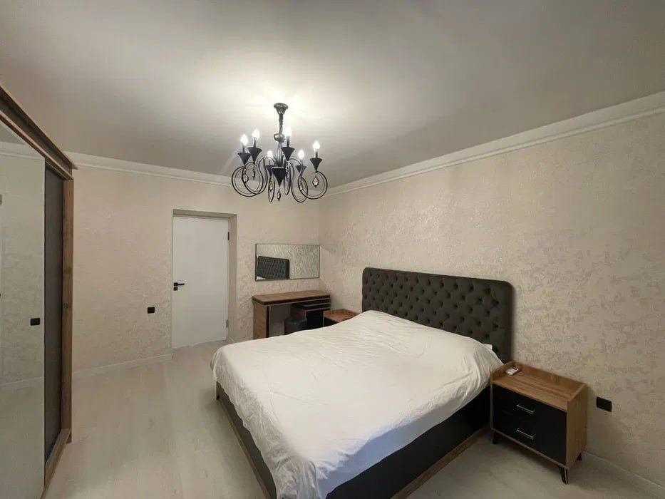Продаётся квартира на ЦУМе - 3 комнатная с новым ремонтом
