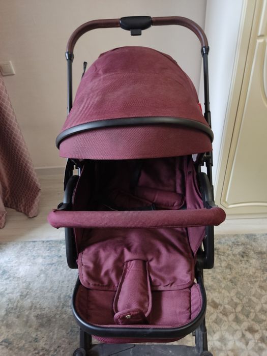 Срочно продам детскую коляску