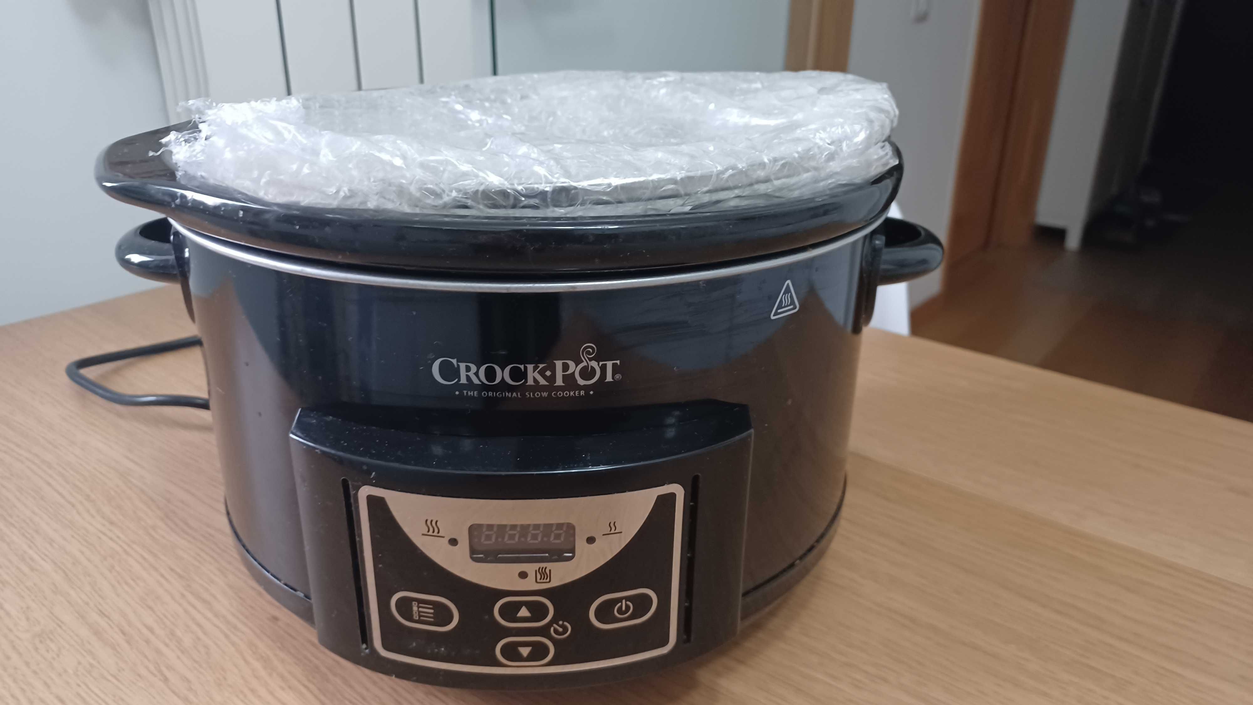 Slow Cooker 4.7L Digital Crockpot