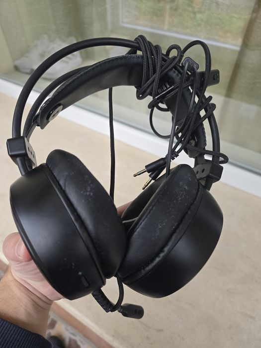 MSI G255PF E2 Gaming монитор + слушалки GENESIS NEON 613 RGB BLACK NSG