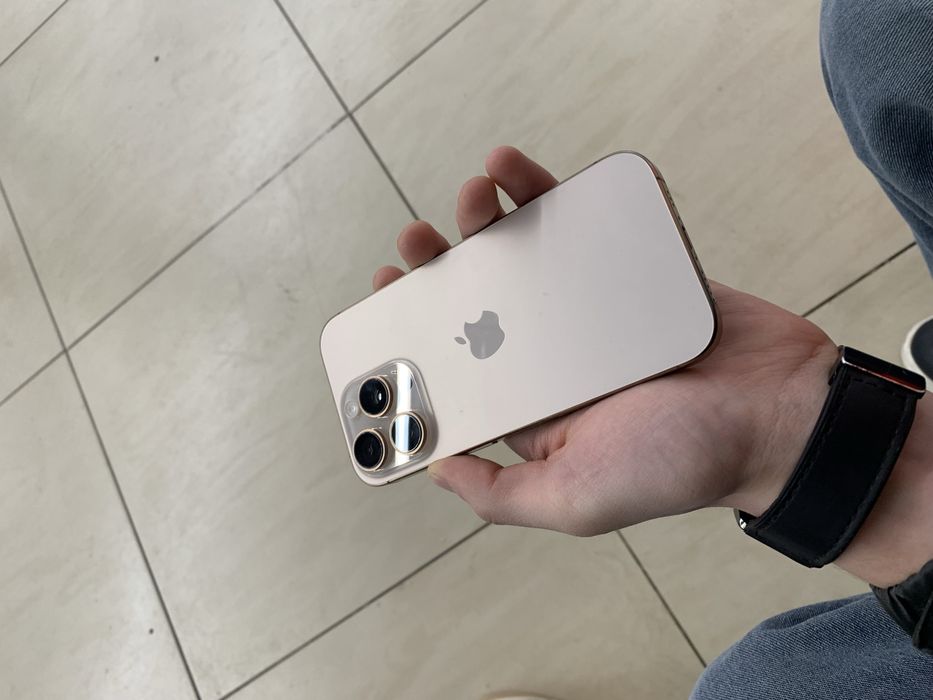 Продам IPhone 16 pro
