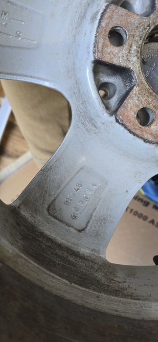 Джанти "17" на MERCEDES  с зимни гуми