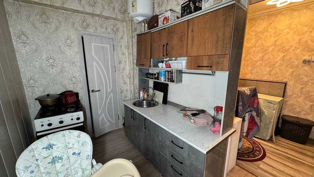 Маталка Давр Саройи 3 қаватда 2 хонали квартира сотилади.ID: 1489