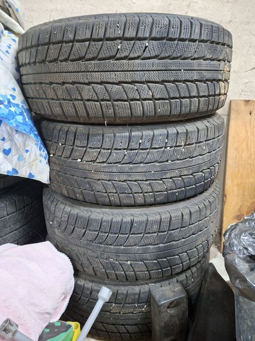 Продам зимние шины