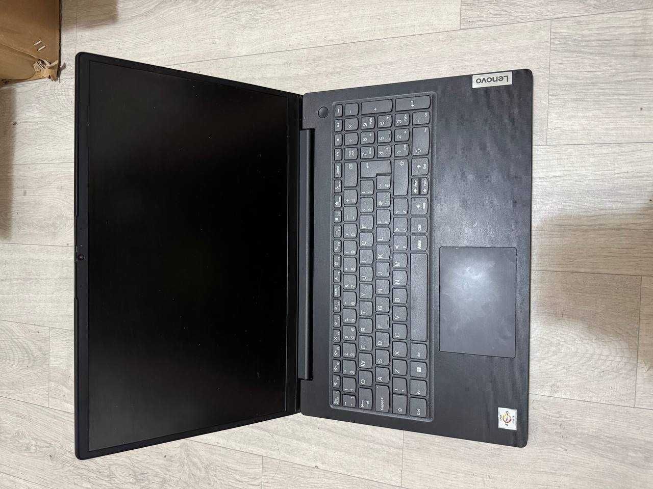 Ноутбук LENOVO V15 G4