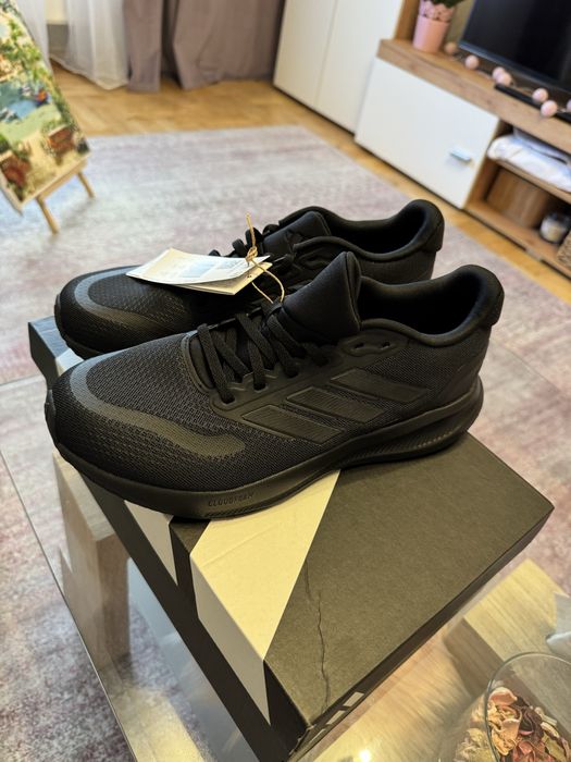 Adidas Run Falcon 5 noi 42.5