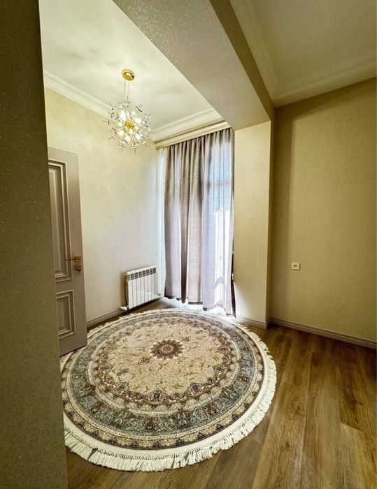 Срочно продаётся квартира Чилонзор-10 Номдор милли таомлар метроЧилонз