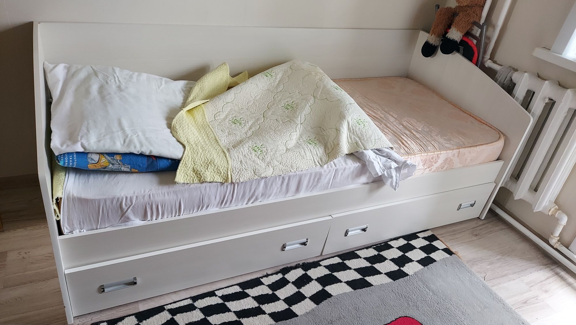 Две кровати стандартные с матрасом