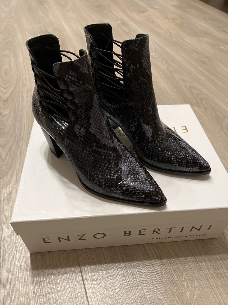 Cizme ciocate NOI - ENZO BERTINI premium collection