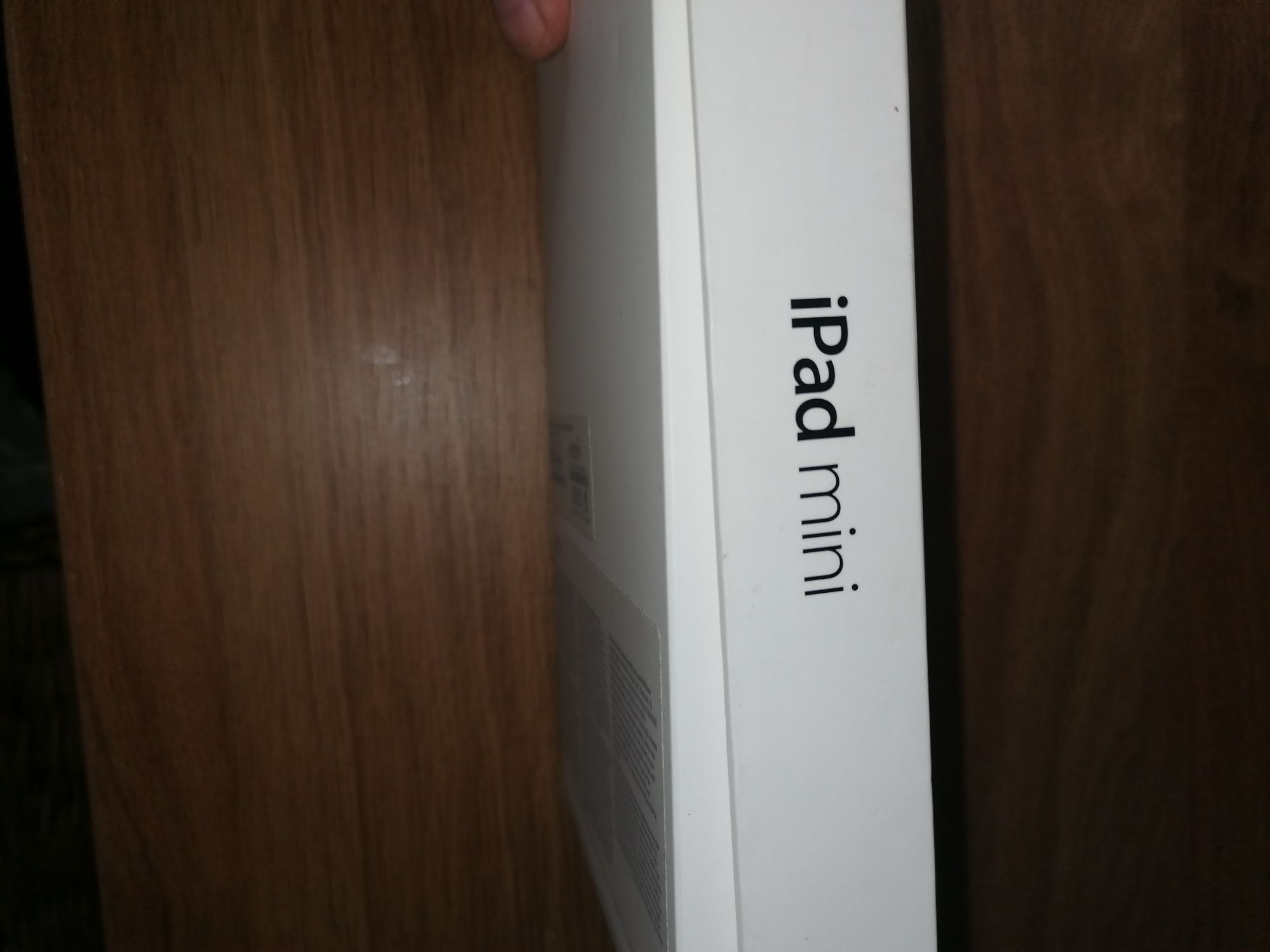 IPad mini 16 gb, slot sim.