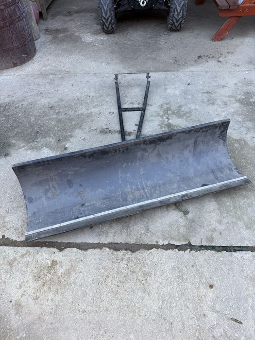 Vand lama de zapada pentru atv