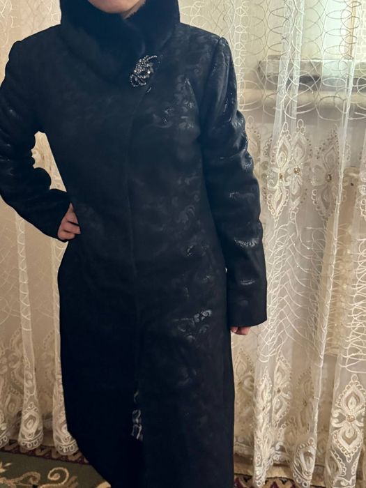 Пальто 250мын етик 250мын