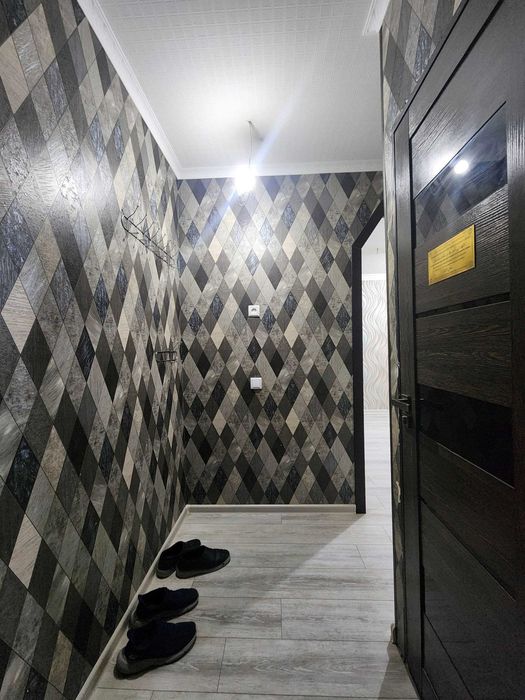 Квартира 2 хоналик сквазной сотилади