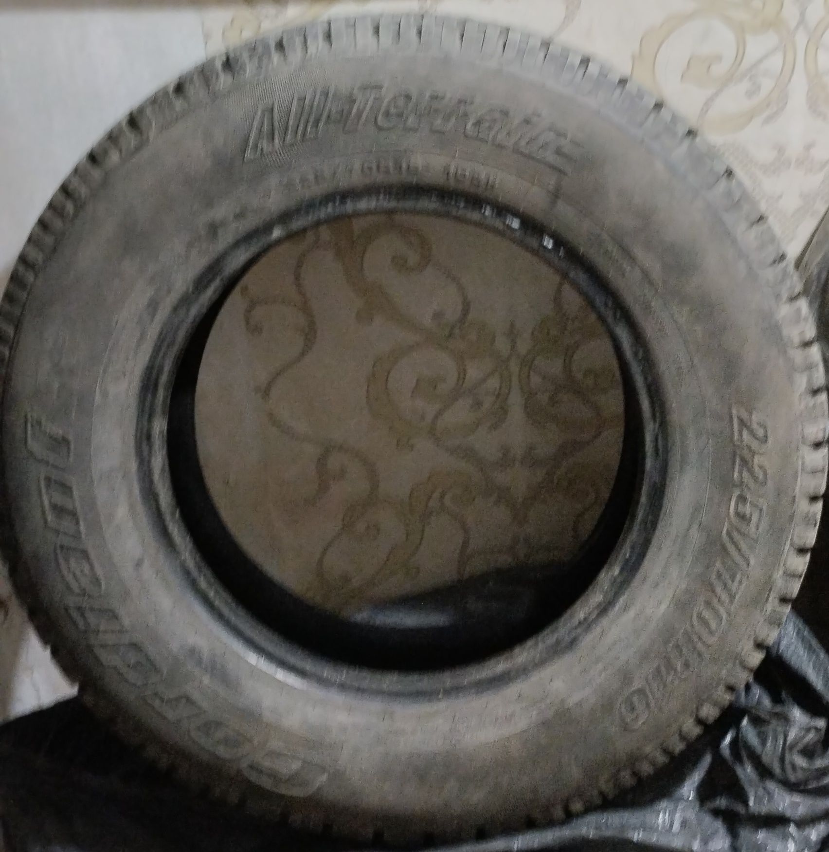 Шины 225/70/16 !!!