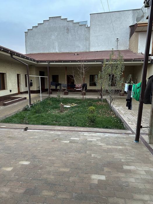 Продаётся Дом из  6 комнат