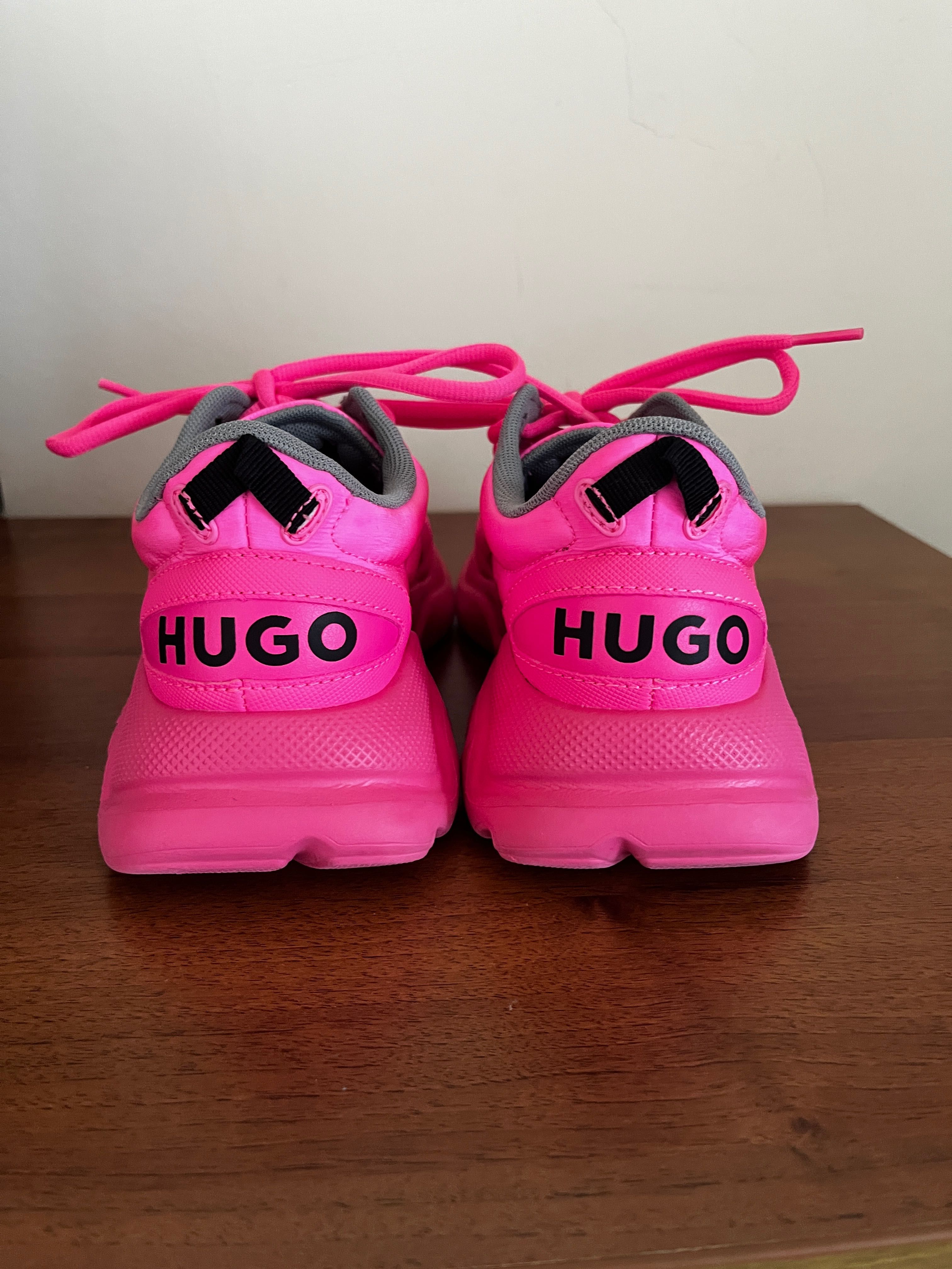 Маратонки HUGO цикламени