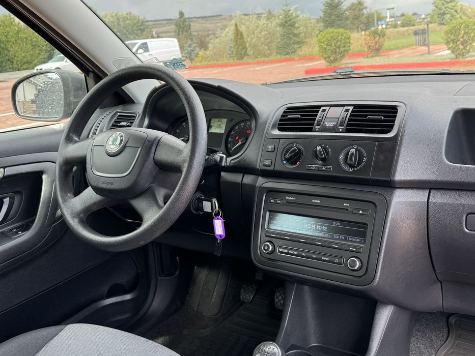 Vând Skoda Fabia Motor 1.4 Benzină MPI Euro 5 An 2012 Import Germania