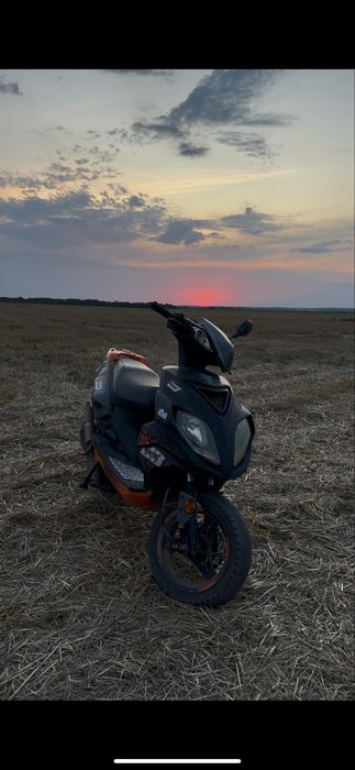 Scuter explorer speed 49cc 2T
