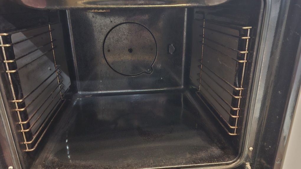 Продам кухонную плиту электрическую