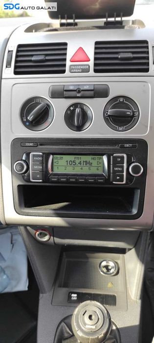 Radio CD Player VW Touran 2003 - 2010